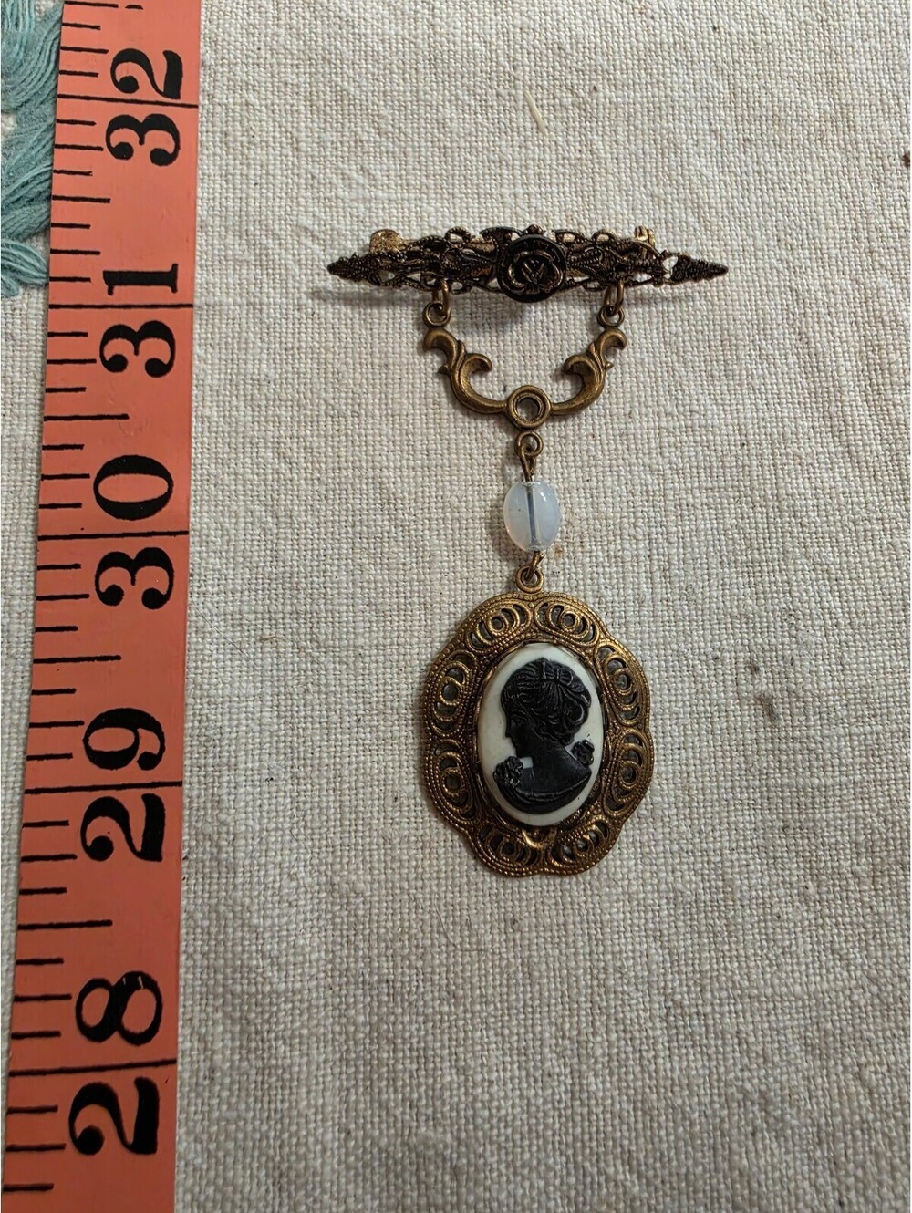 Vintage Black Cameo Drop Brooch Gold Tone Pin